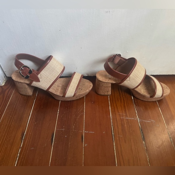 AEROSOLES NWOB “Camera Platform Heeled Sandals” Sz 9 - Picture 6 of 13